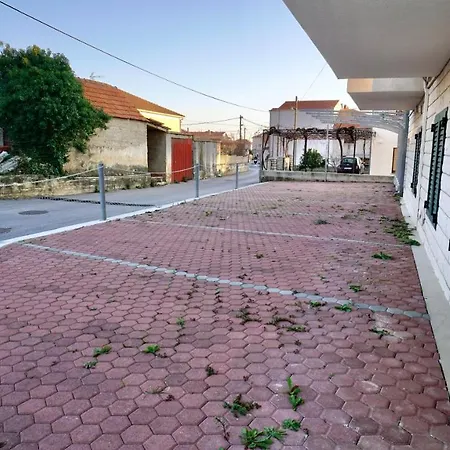 Apartament Betanija *