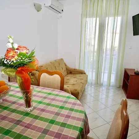 Apartament Betanija *